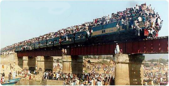 Поезд в индии